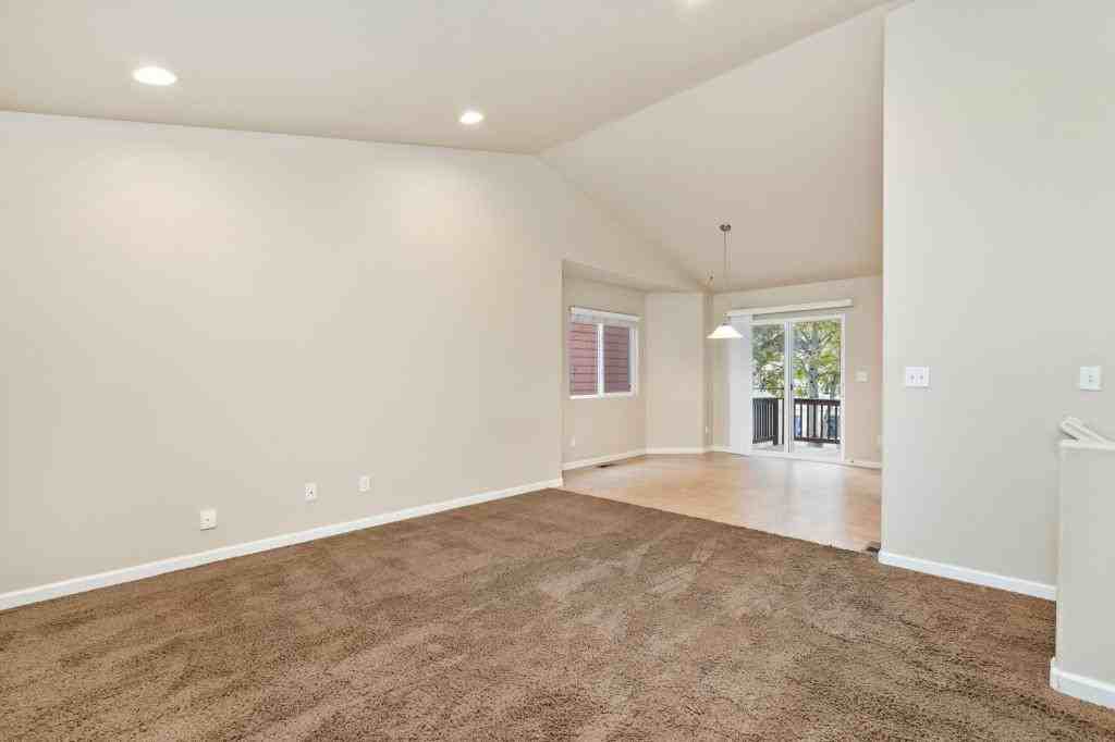 2255 Sopris Cir - Photo 4 of 24