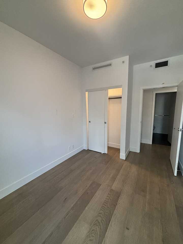 1675 Lions Gate Ln - Photo 4 of 17
