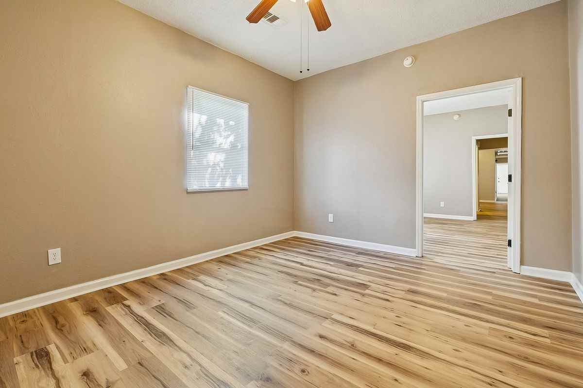 2562 N Galvez St - Photo 4 of 32