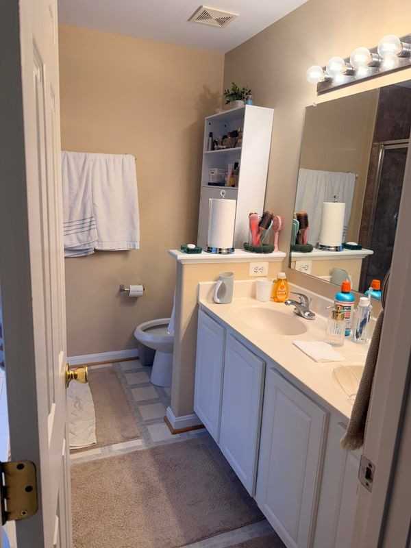 22585 Maison Carree Sq - Photo 2 of 5