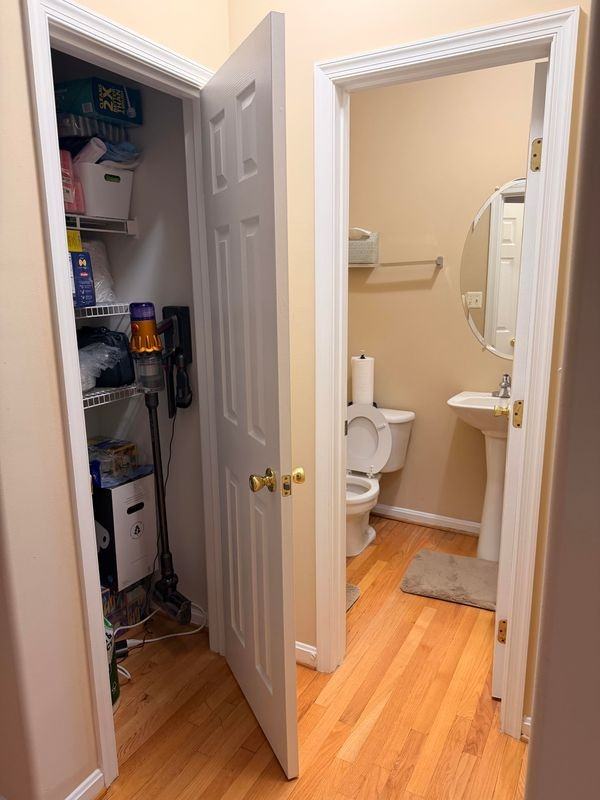 22585 Maison Carree Sq - Photo 3 of 5