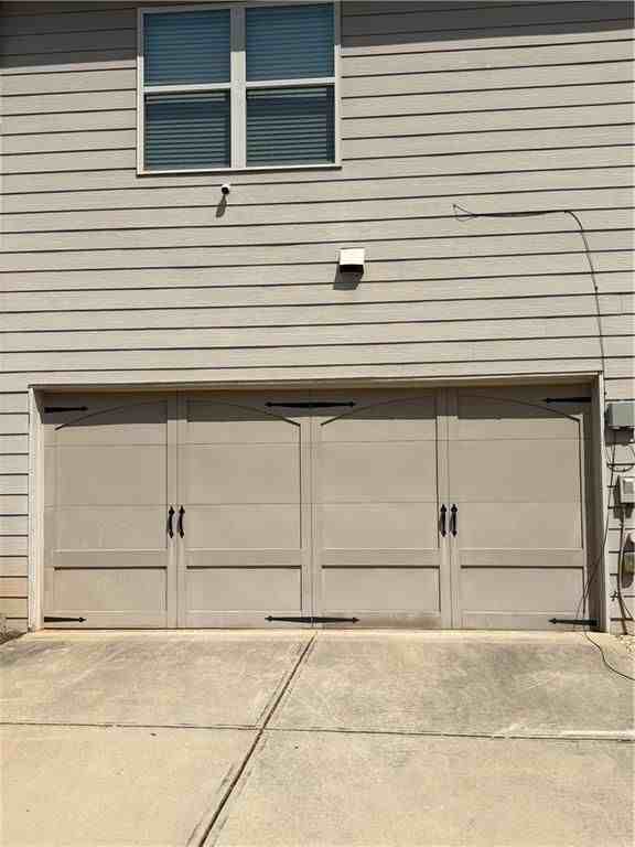 7764 Rutgers Cir - Photo 3 of 30