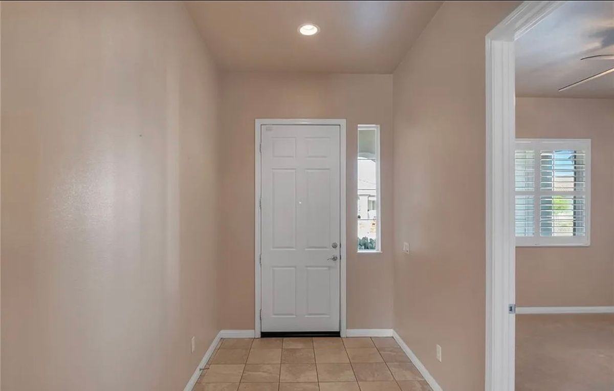 11158 Canora Ct - Photo 3 of 28