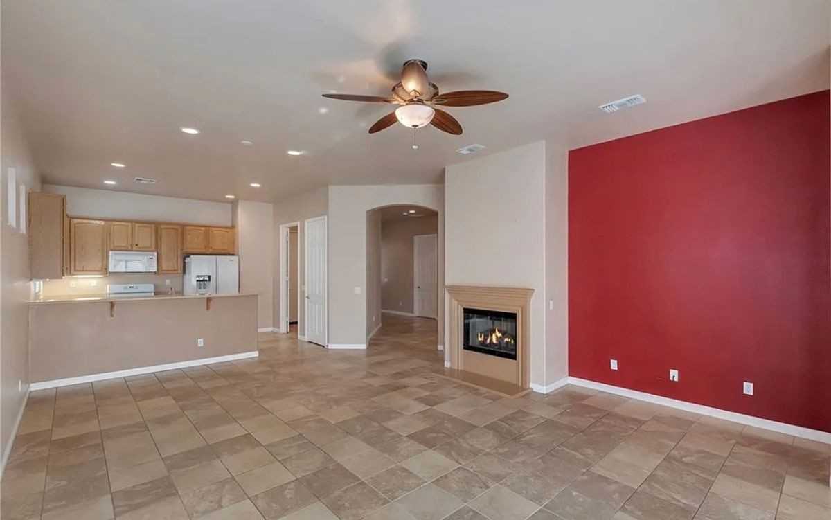 11158 Canora Ct - Photo 4 of 28