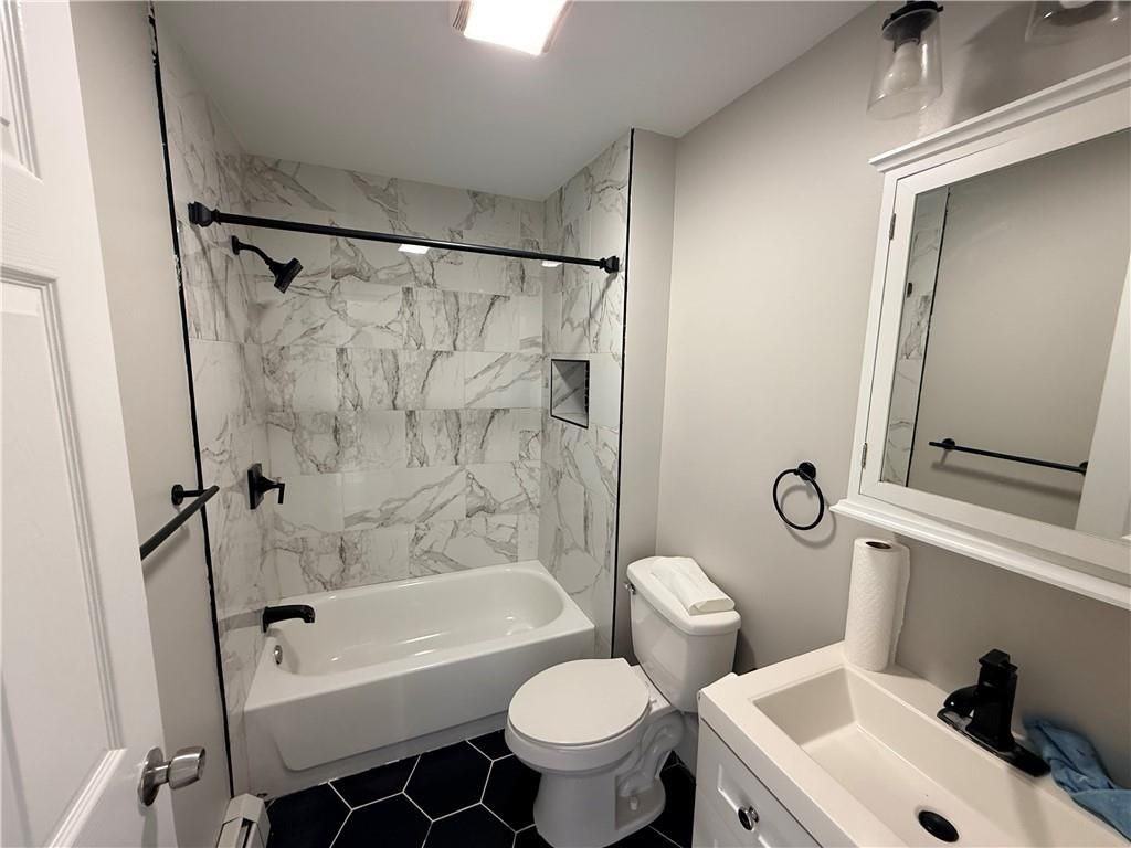 19 Marion Ave ##3 - Photo 2 of 8