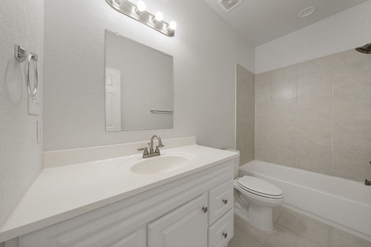 11 Oak Plz - Photo 5 of 12