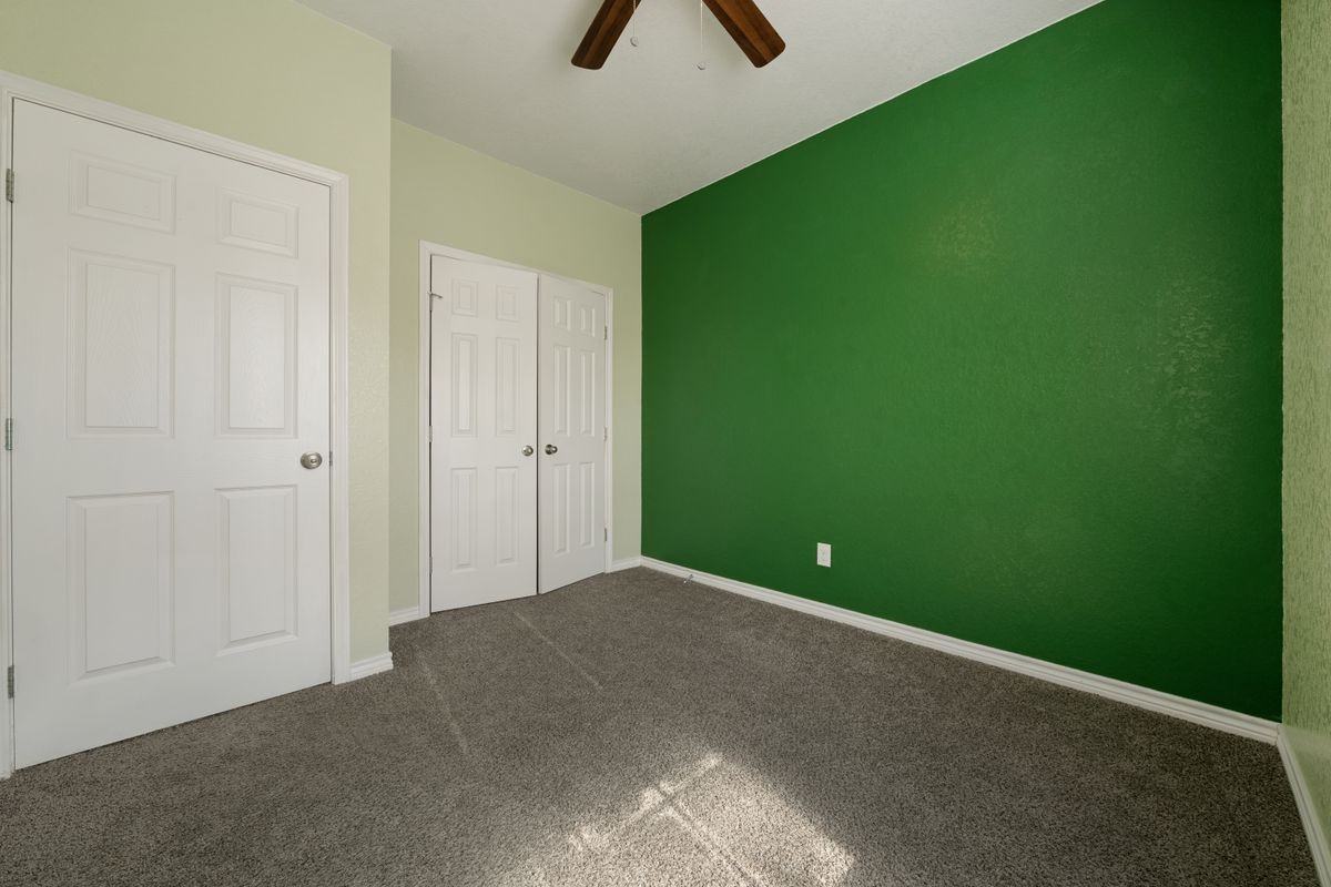 11 Oak Plz - Photo 6 of 12