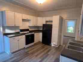 13 Woodland St - Photo 1 of 1