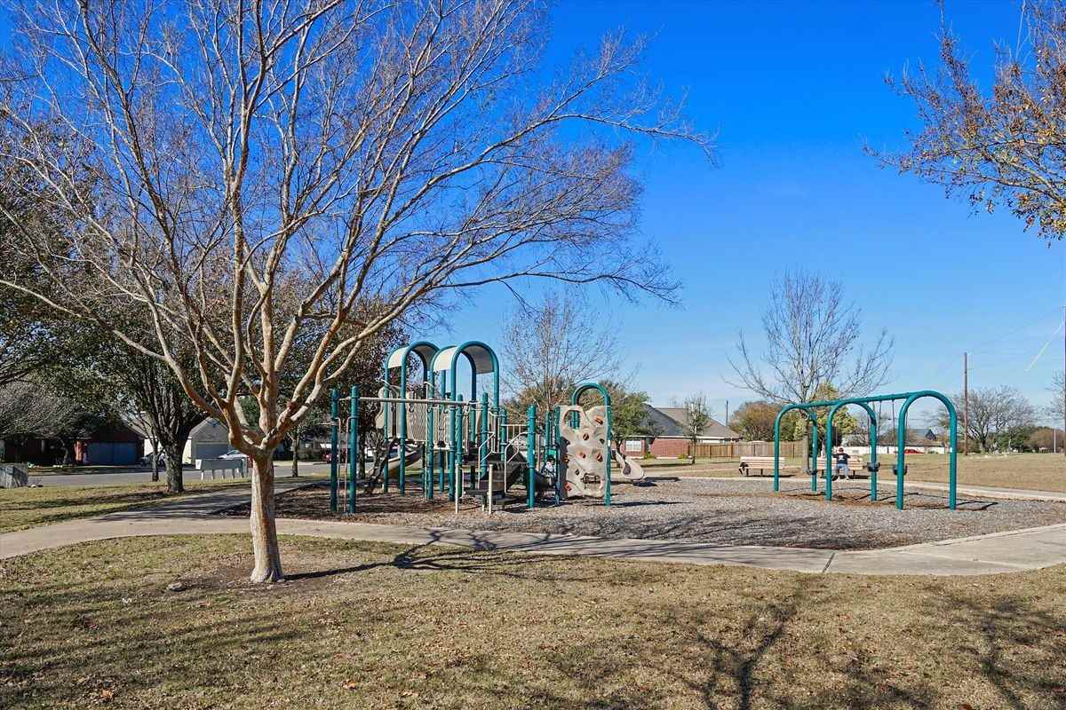 2858 Southampton Way ##A - Photo 7 of 30
