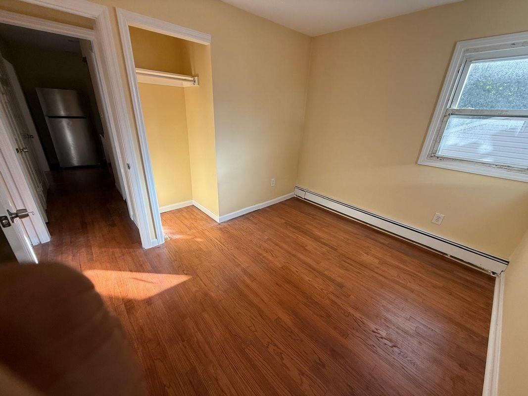 1325 Journal Ave - Photo 7 of 8