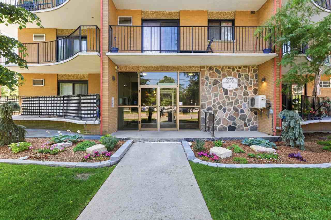 University Tower Apartments - Photo 4 of 26