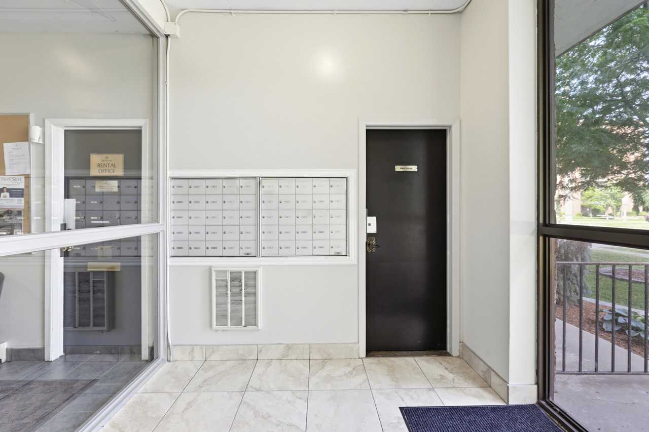University Tower Apartments - Photo 6 of 26