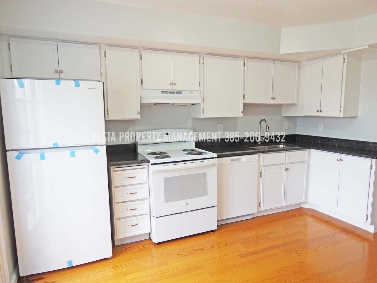 1181 Westnorth - Photo 3 of 7