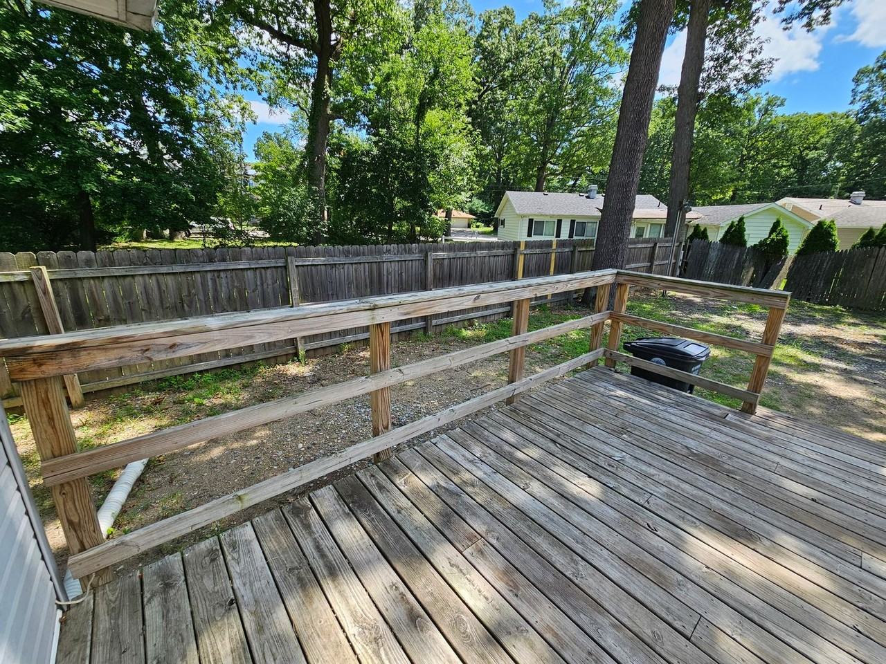 1444 S Bend Ave - Photo 4 of 29