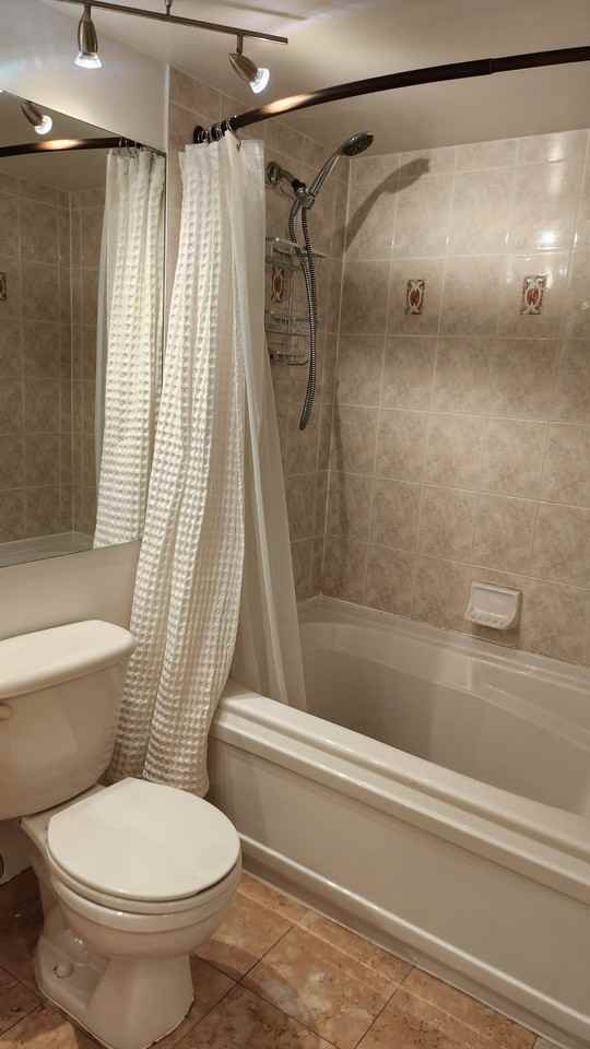 5 Northtown Way - Photo 7 of 20
