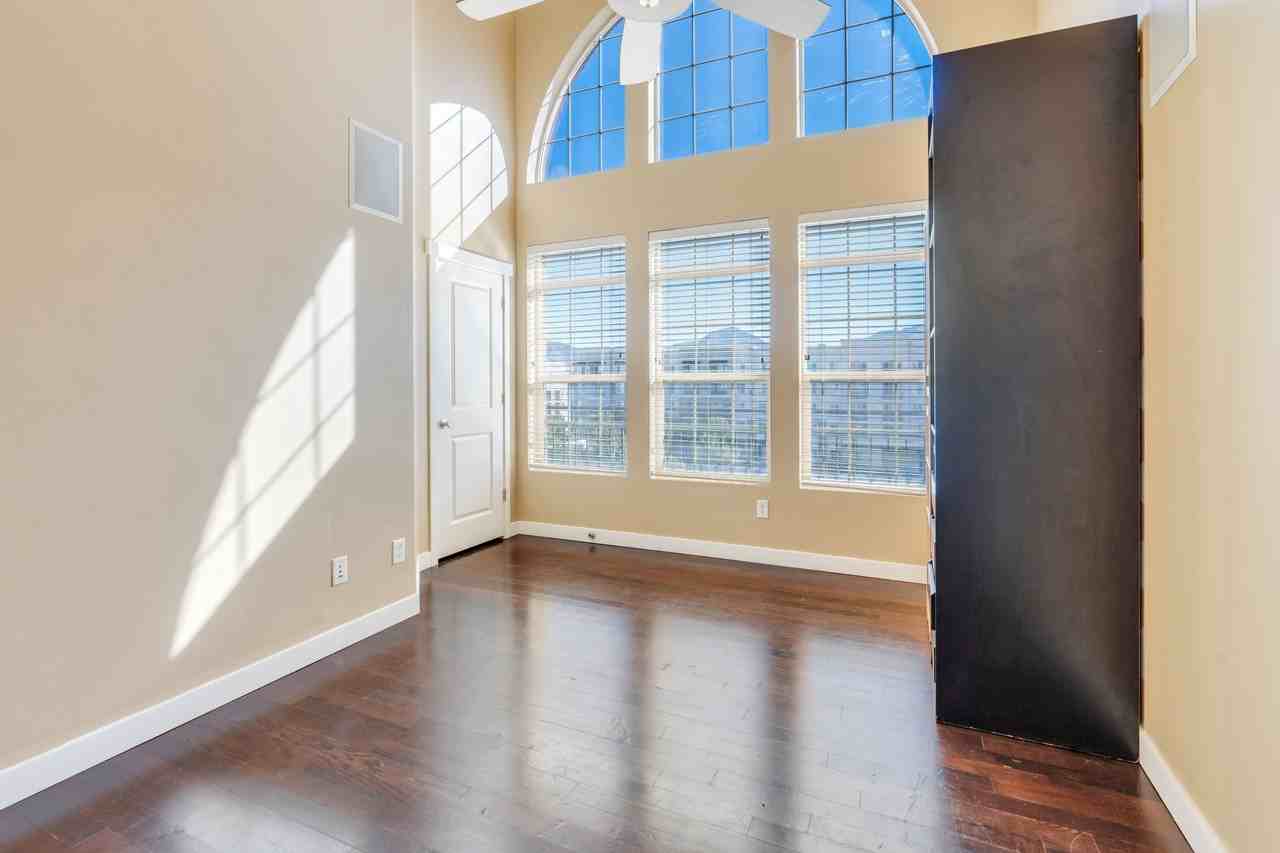 4276 S Main St #401 - Photo 4 of 23