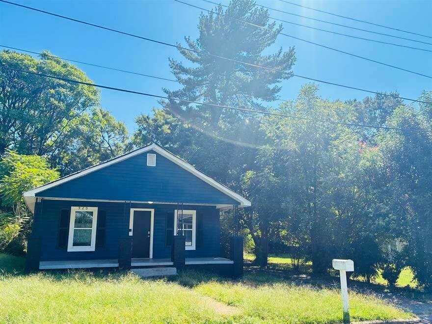 920 Logan St - Photo 2 of 25