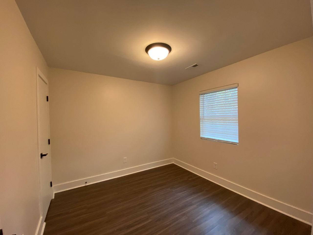 612 41st Ave N #C - Photo 6 of 8