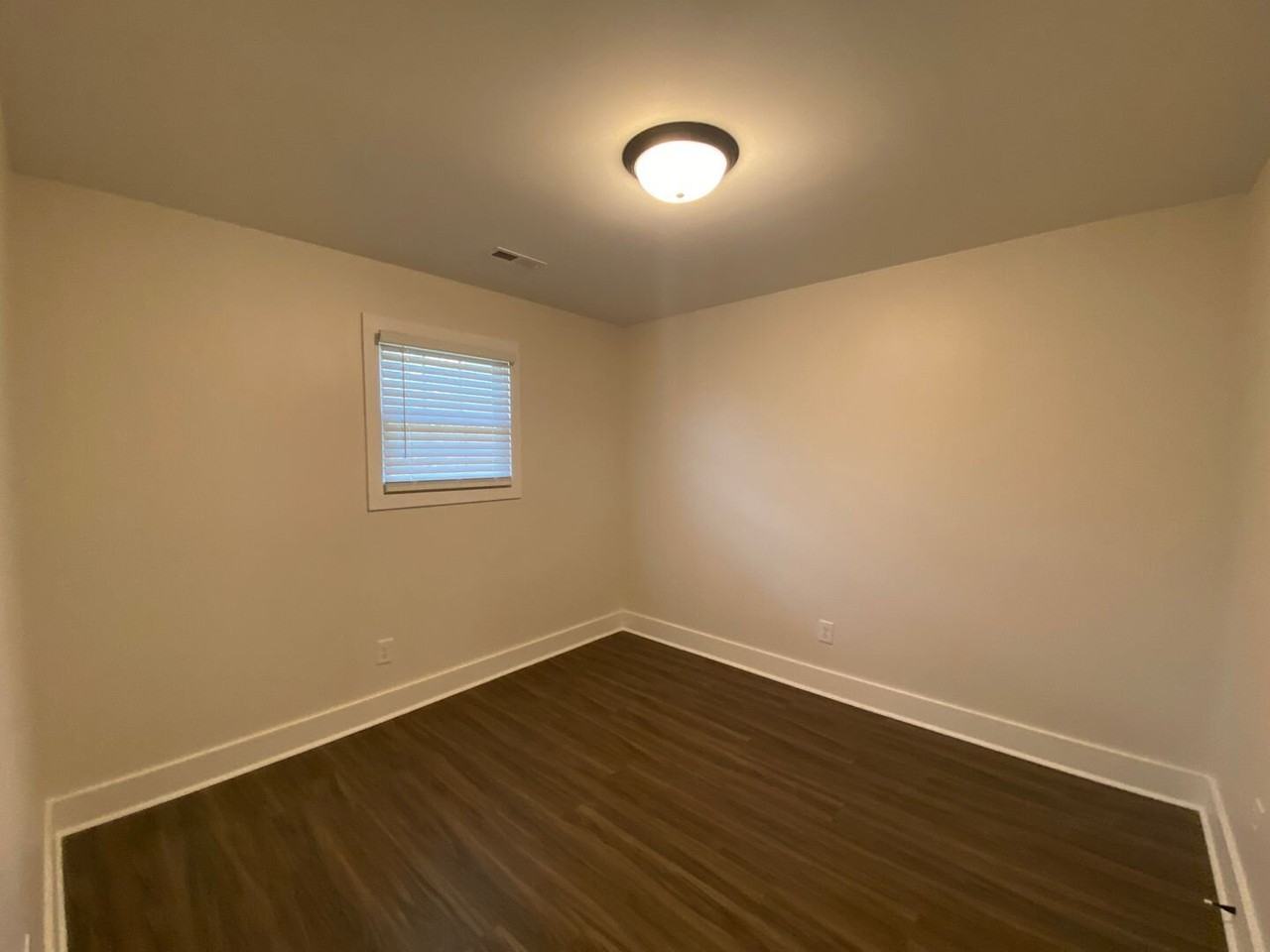 612 41st Ave N #C - Photo 7 of 8