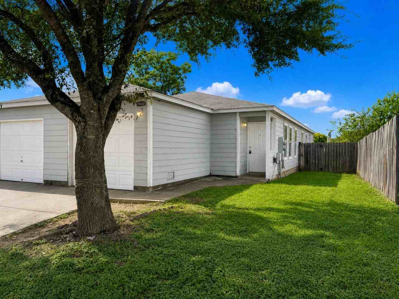 15418 Kamary Ln - Photo 3 of 19