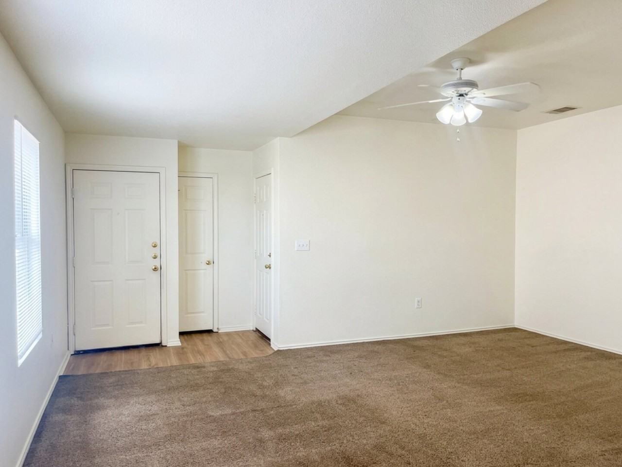 15418 Kamary Ln - Photo 6 of 19