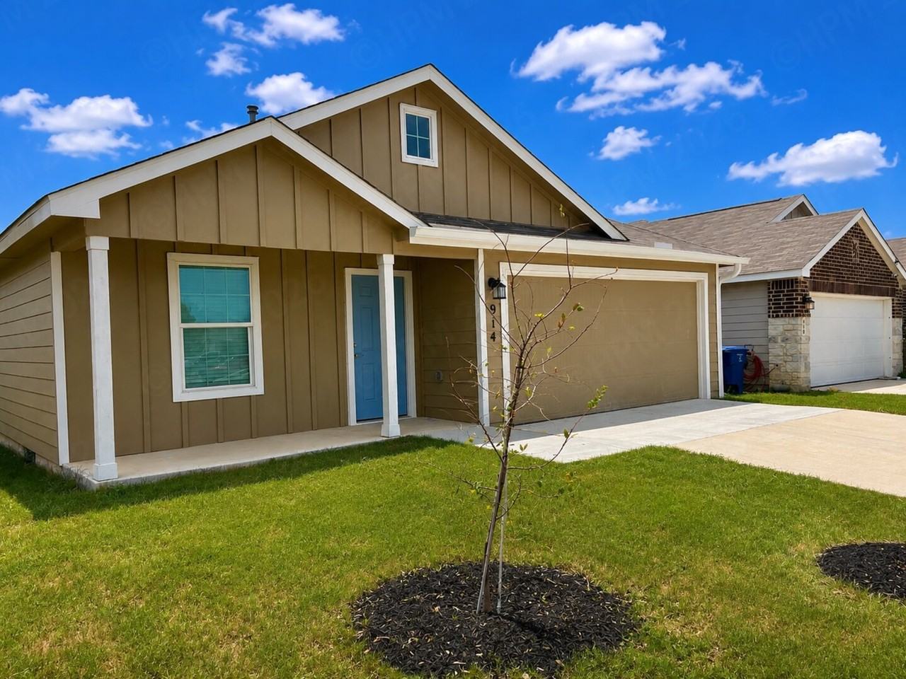 914 Albatross Way - Photo 3 of 14