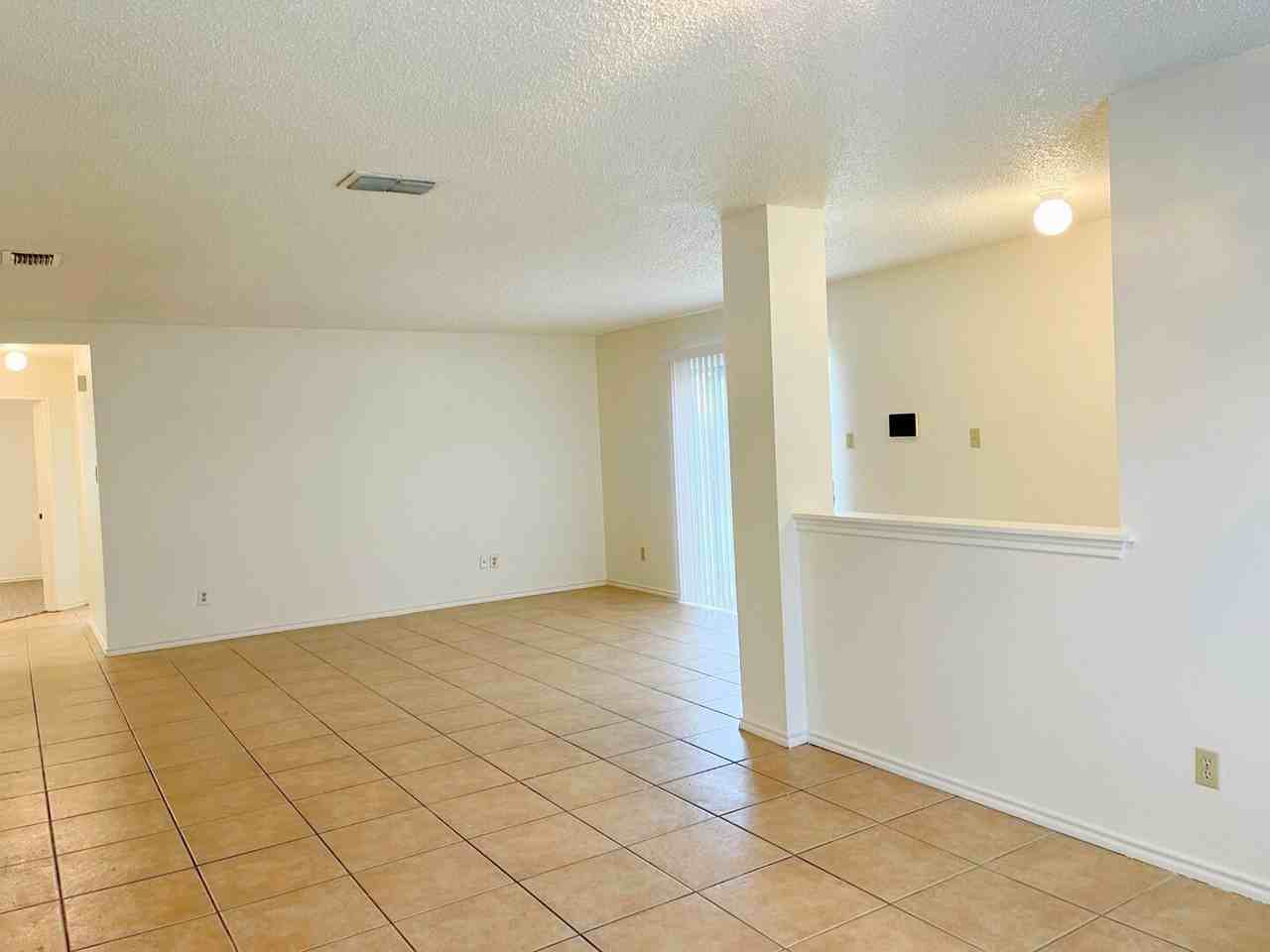 8206 Longhorn Ridge Dr - Photo 7 of 17