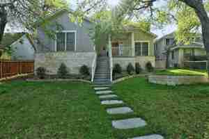 featured image of 3822 Ridgelea Dr #A