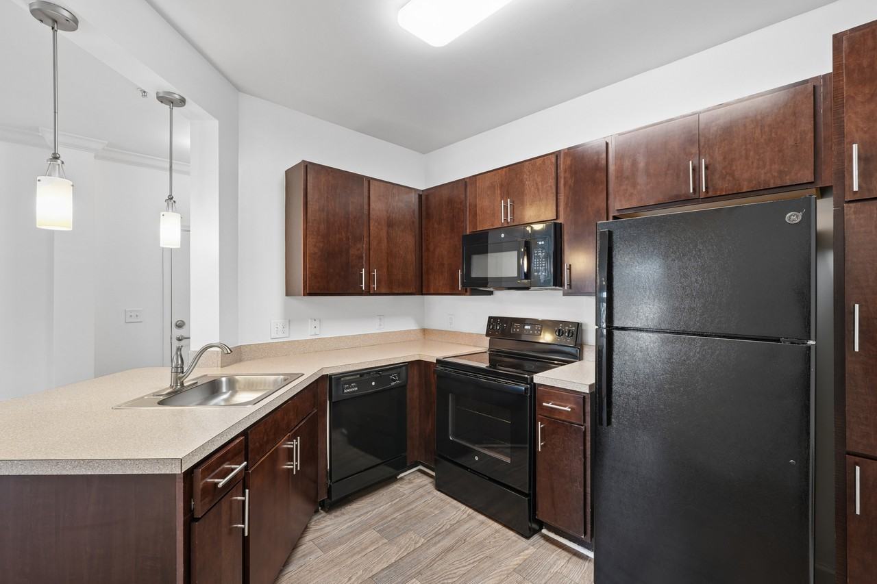The Nines at Gleneagles Apartments - Photo 6 of 20