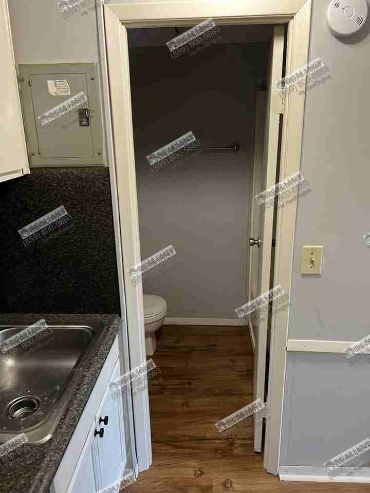 102 Amhurst Drive - Photo 5 of 6
