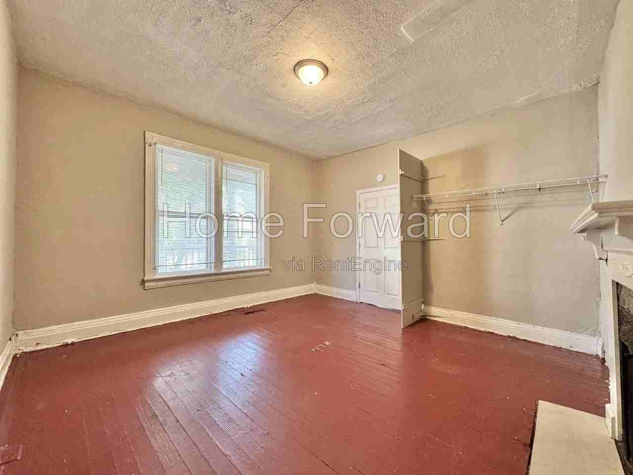 110 Hagerman Ct - Photo 7 of 21