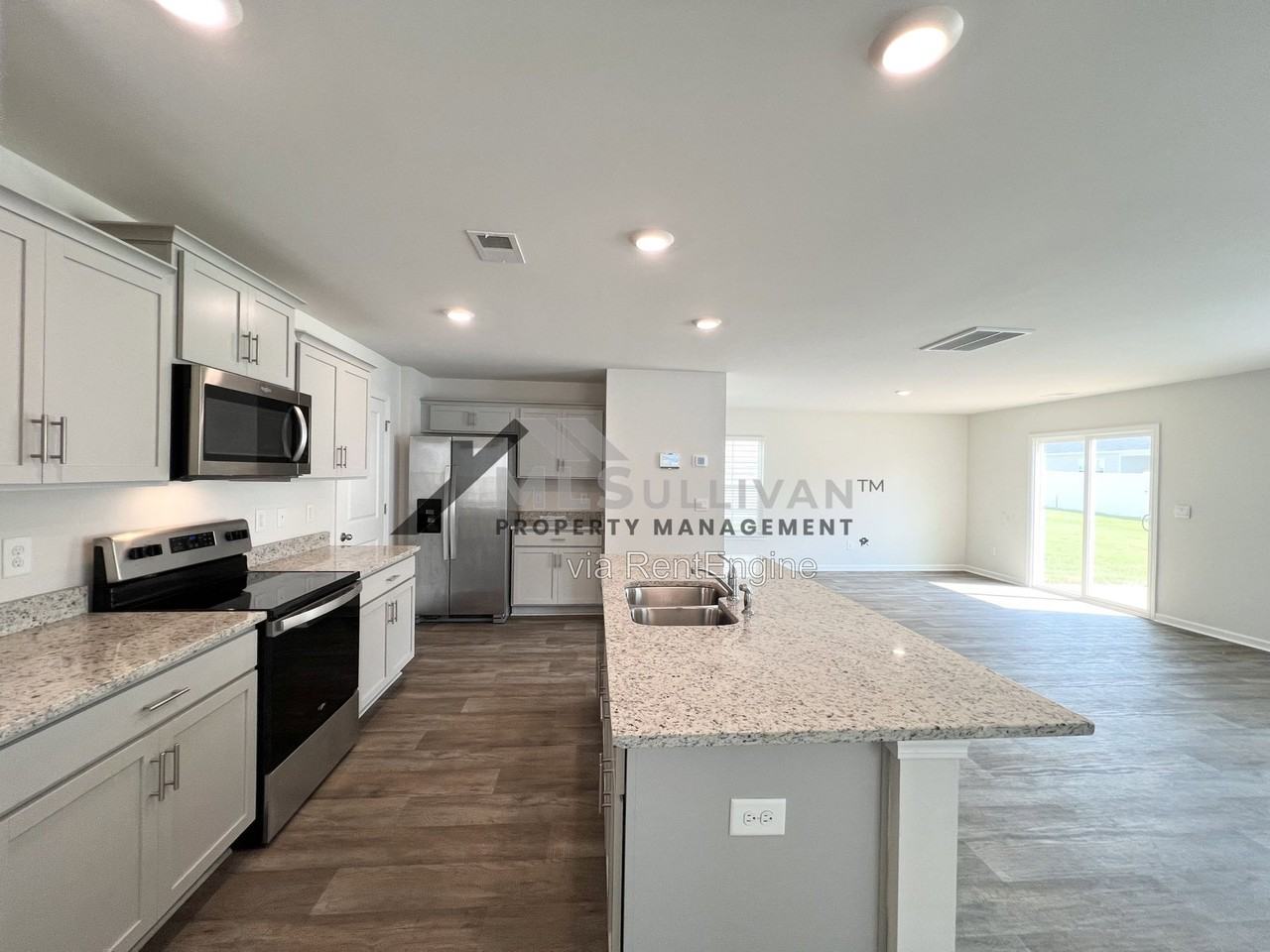 2932 Egert Dr - Photo 6 of 43