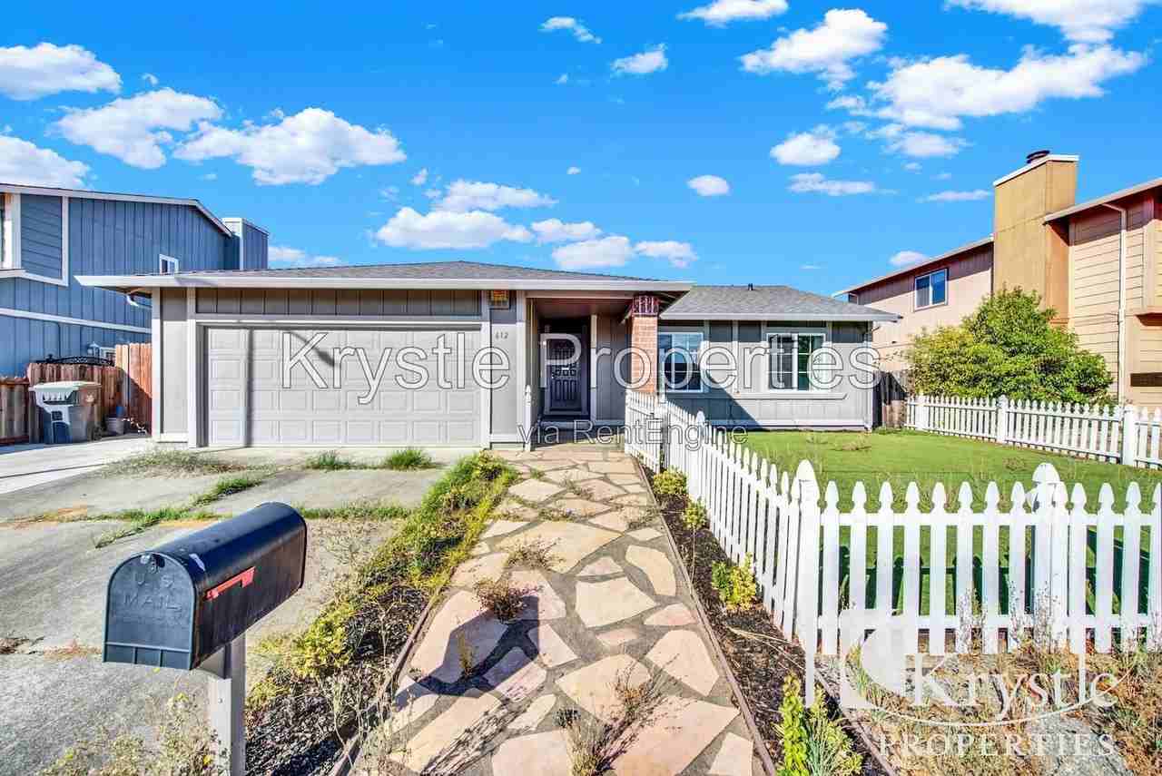 612 Fulmar Dr - Photo 3 of 22