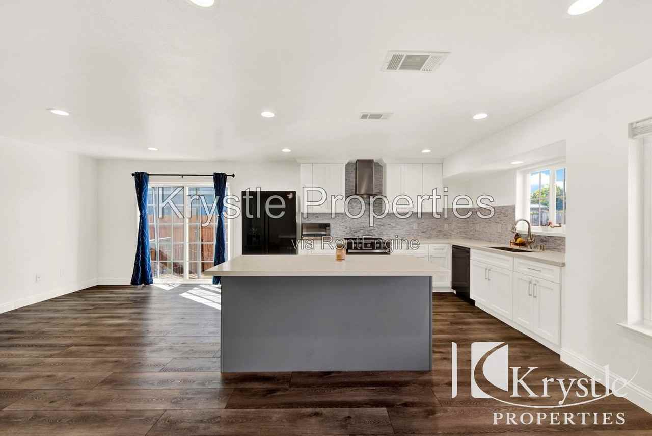 612 Fulmar Dr - Photo 6 of 22