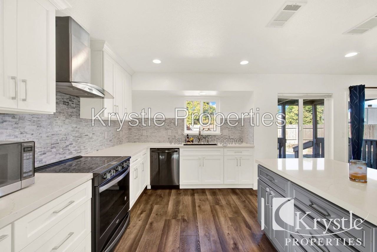 612 Fulmar Dr - Photo 7 of 22