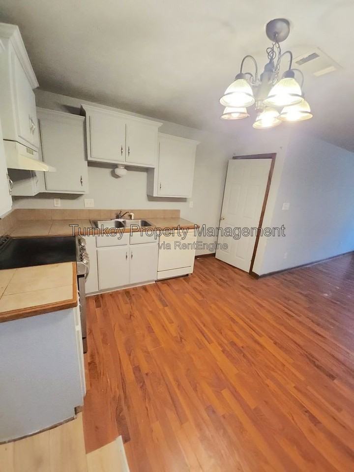 506 S Pool St #504S - Photo 2 of 8