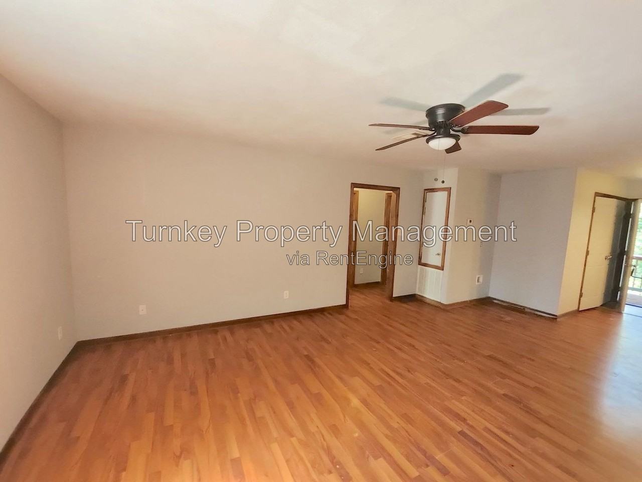506 S Pool St #504S - Photo 4 of 8