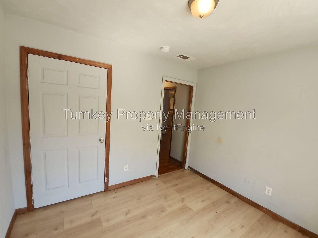 506 S Pool St #504S - Photo 6 of 8