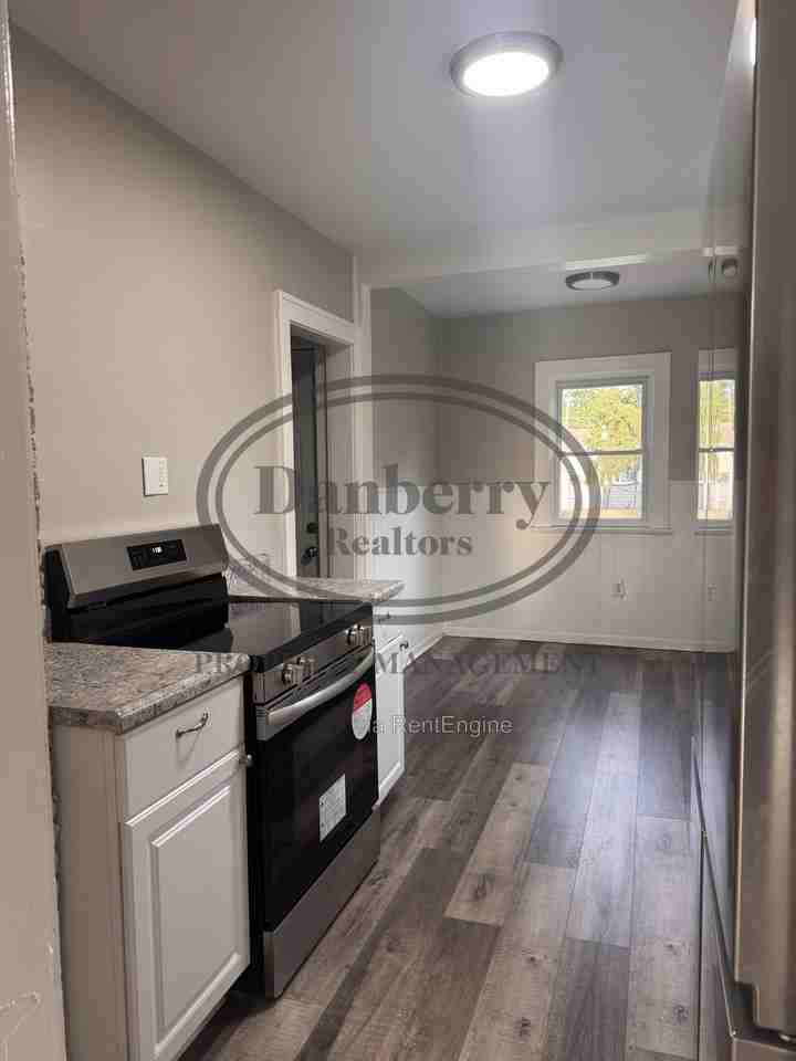 5930 Acoma Dr - Photo 3 of 13