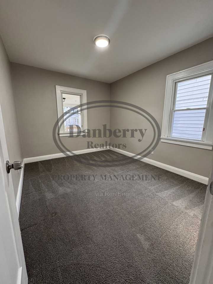5930 Acoma Dr - Photo 5 of 13