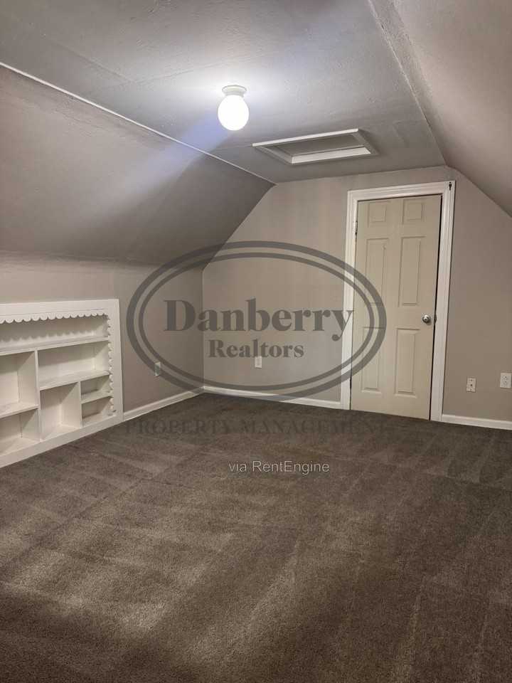 5930 Acoma Dr - Photo 7 of 13