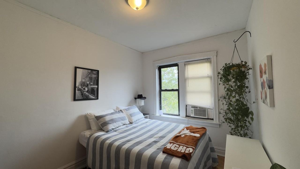 2921 W Mclean Ave #3 - Photo 3 of 12