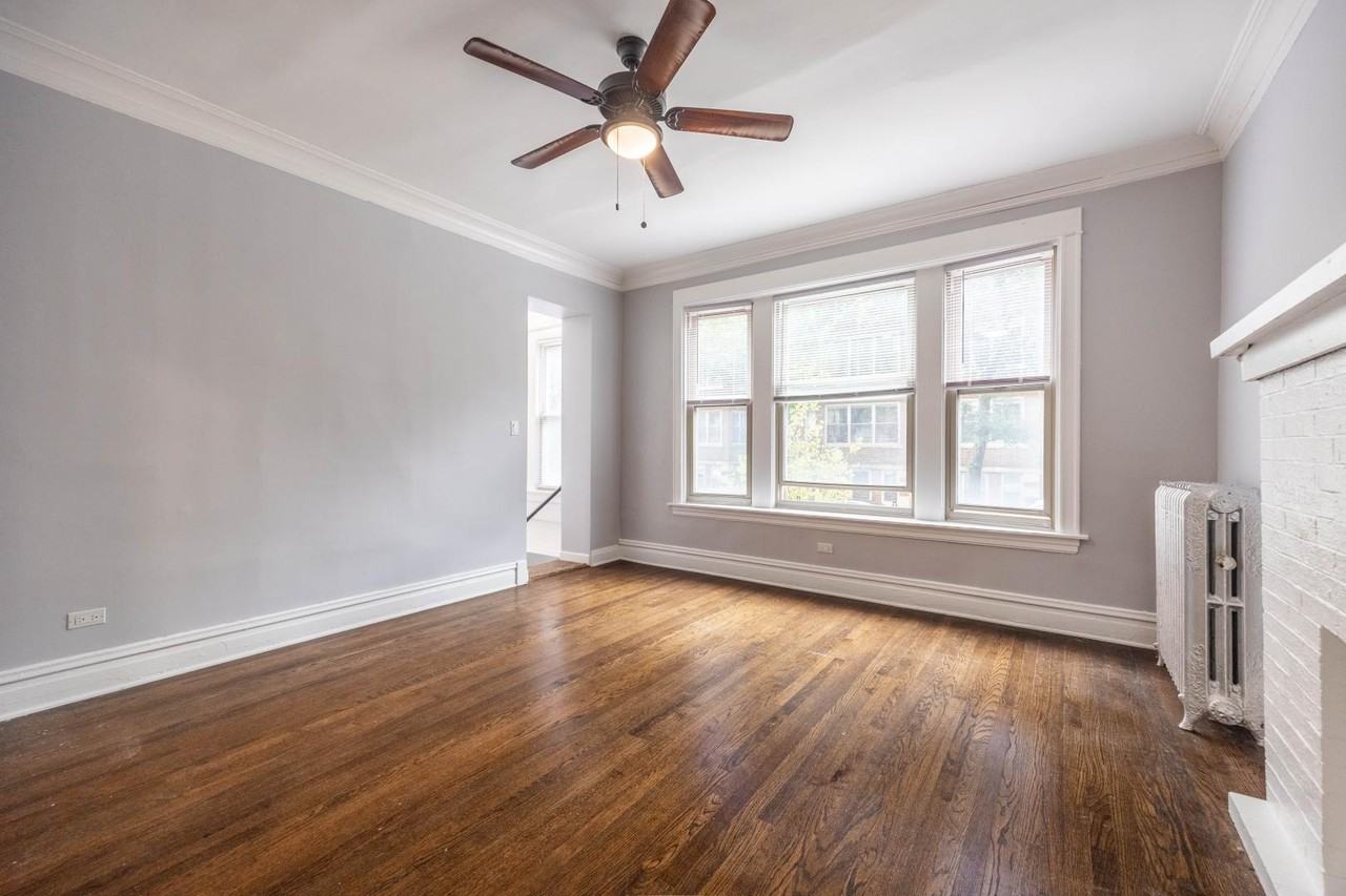1222 W Rosemont Ave #1 - Photo 2 of 17