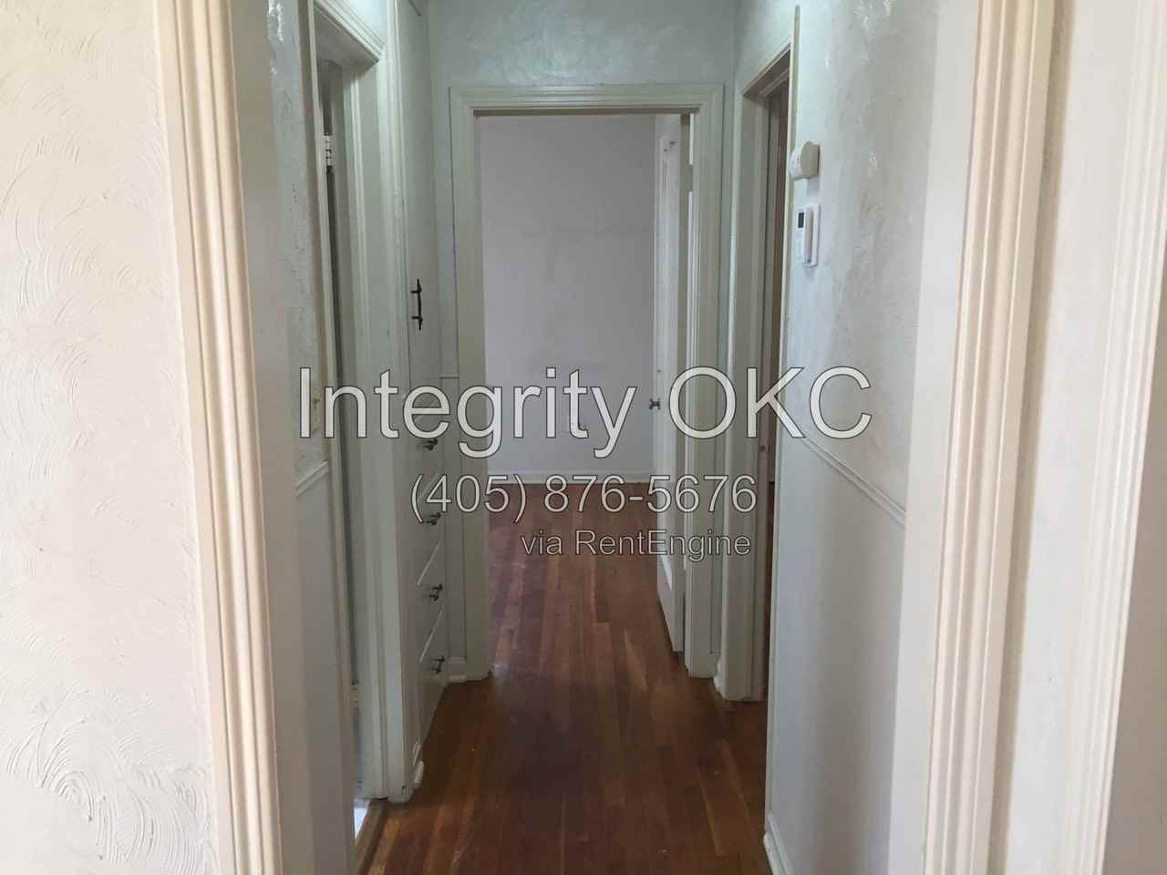 3700 N Drexel Blvd - Photo 2 of 25