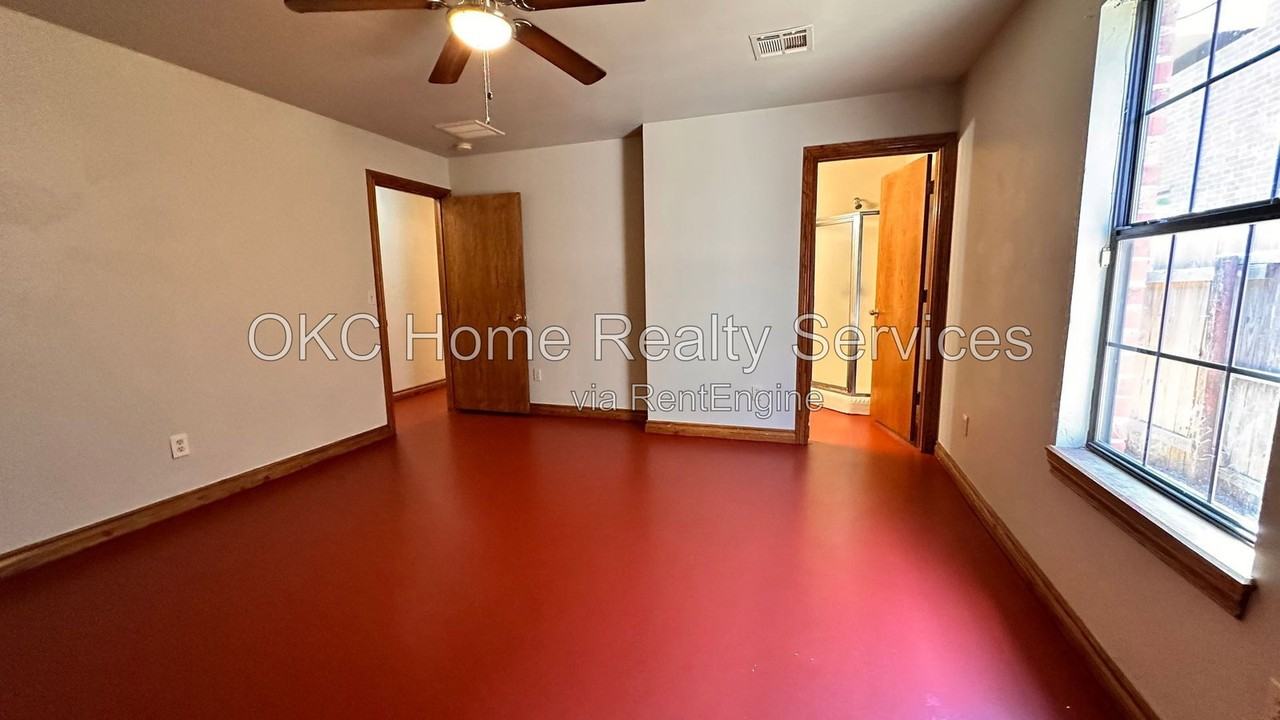 2840 Nw 11th St - Photo 7 of 17