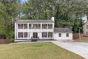 featured image of 652 Bantry Ln
