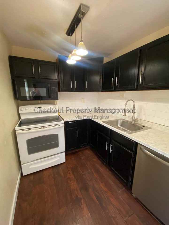 3985 Schiller Pl - Photo 2 of 12