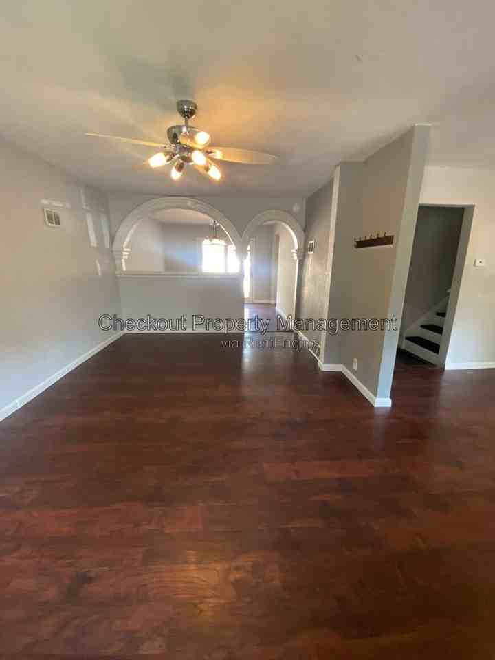 3985 Schiller Pl - Photo 3 of 12