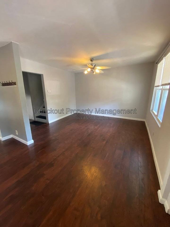 3985 Schiller Pl - Photo 4 of 12