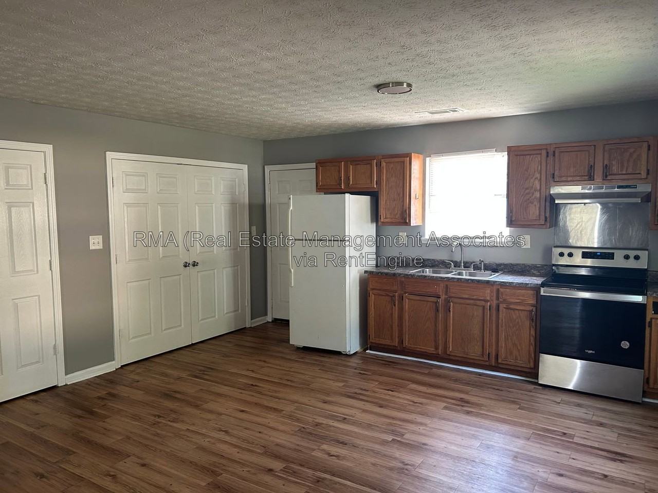 816 Lane St - Photo 7 of 8